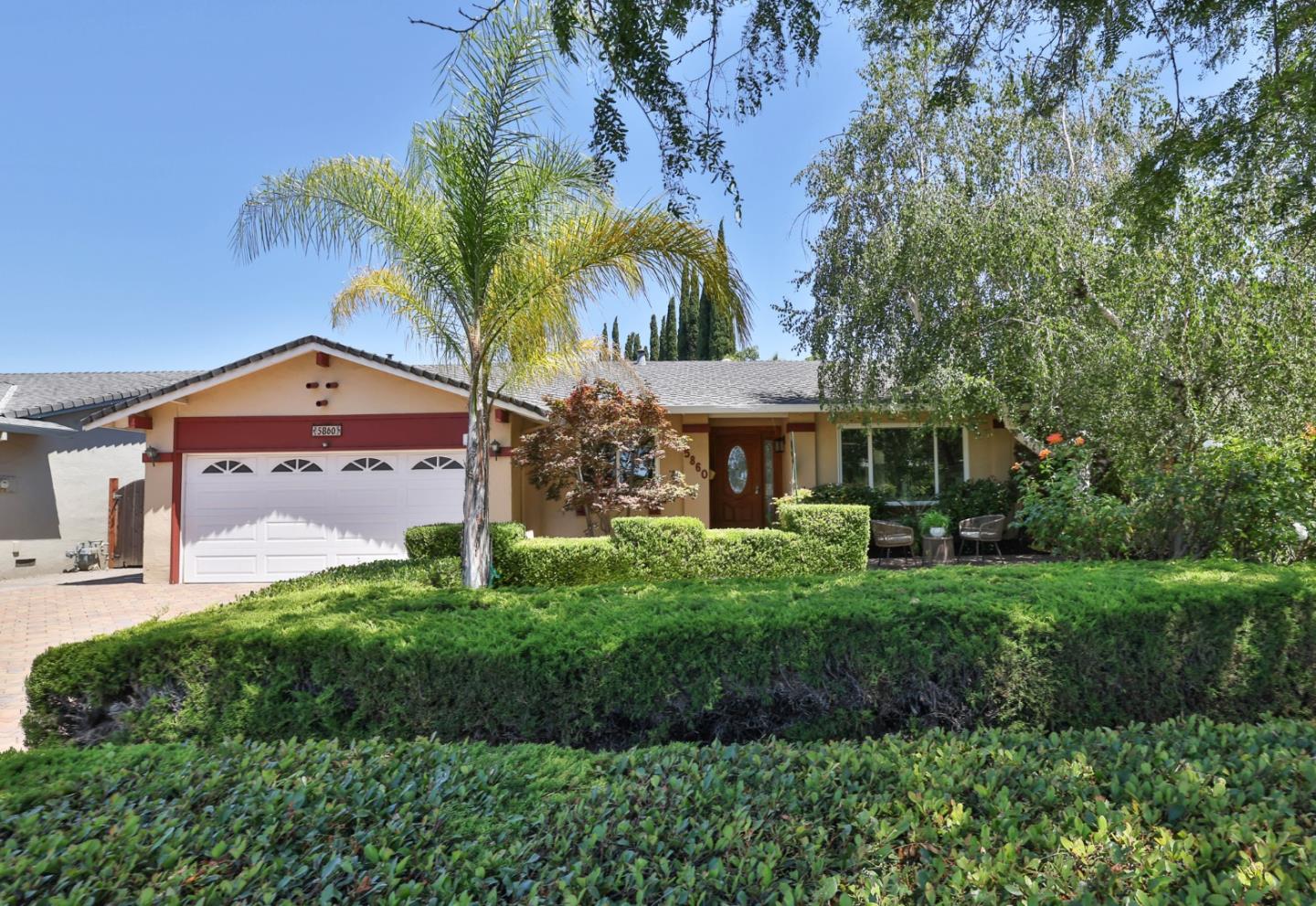 Detail Gallery Image 3 of 26 For 5860 Allen Ave, San Jose,  CA 95123 - 4 Beds | 2 Baths