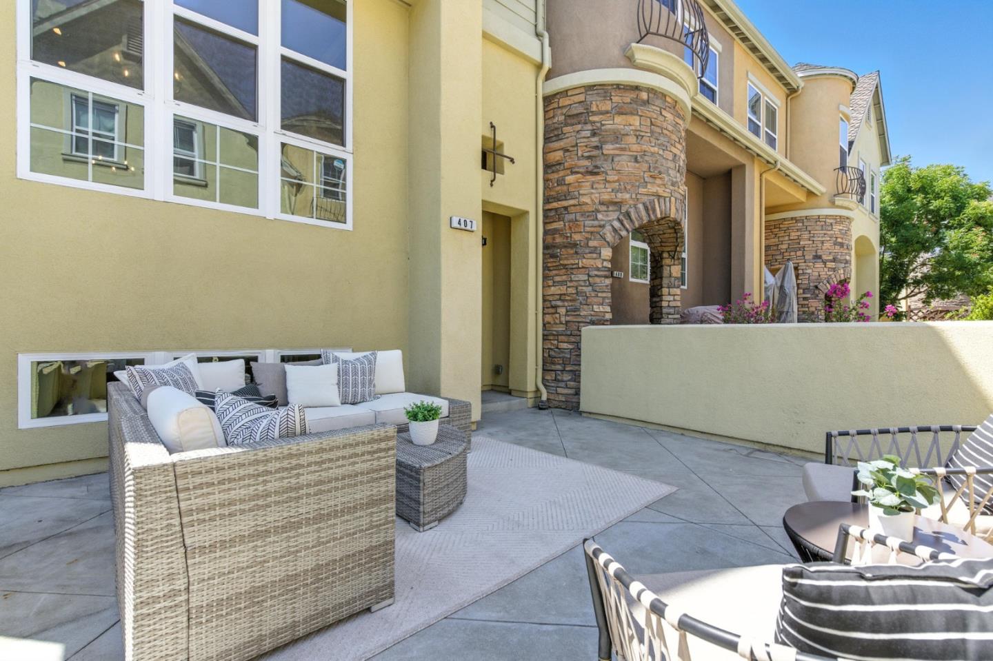Detail Gallery Image 9 of 51 For 407 Timor Ter, Sunnyvale,  CA 94089 - 3 Beds | 2/1 Baths