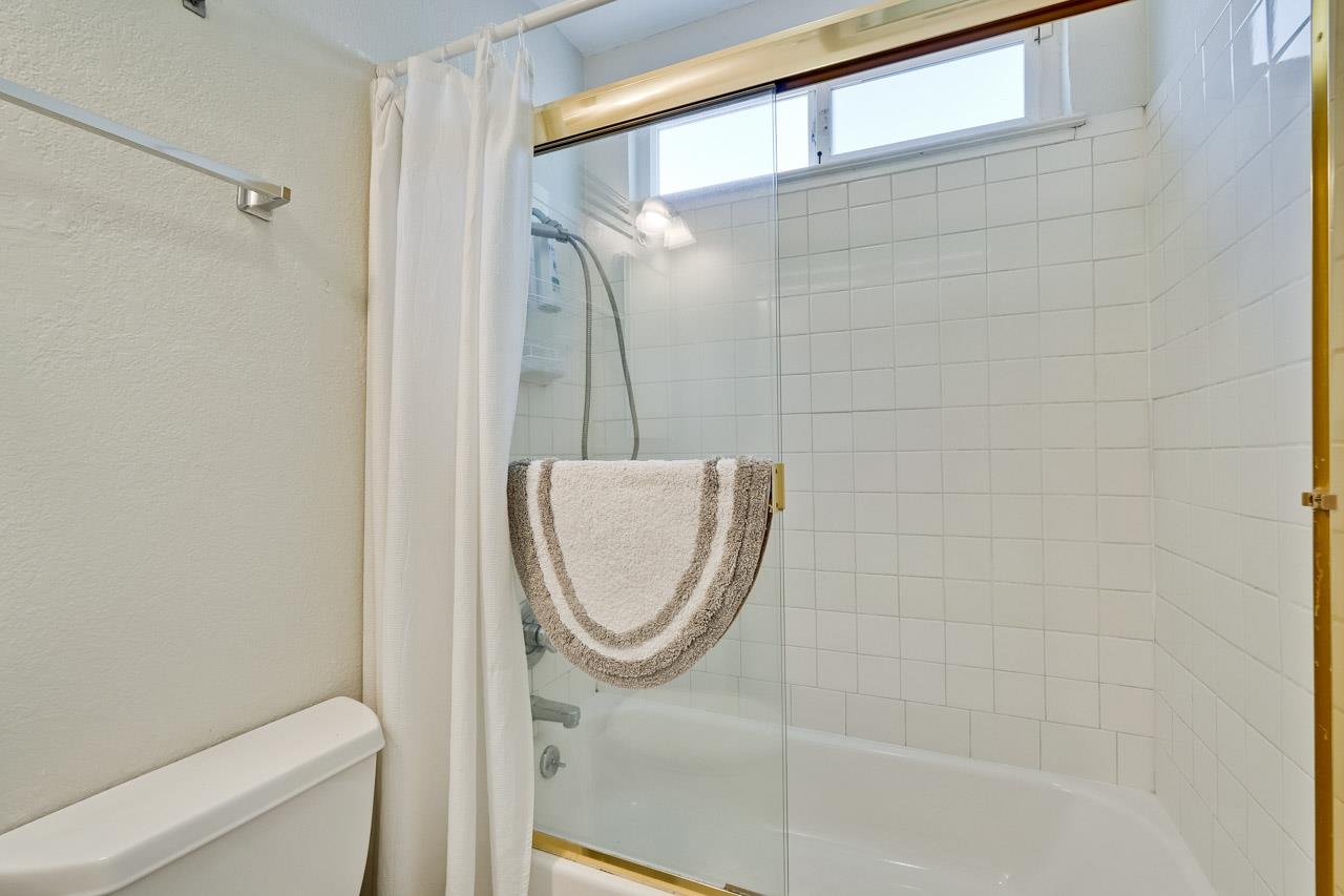 Detail Gallery Image 14 of 32 For 5179 Pebbletree Ct, San Jose,  CA 95111 - 3 Beds | 2 Baths