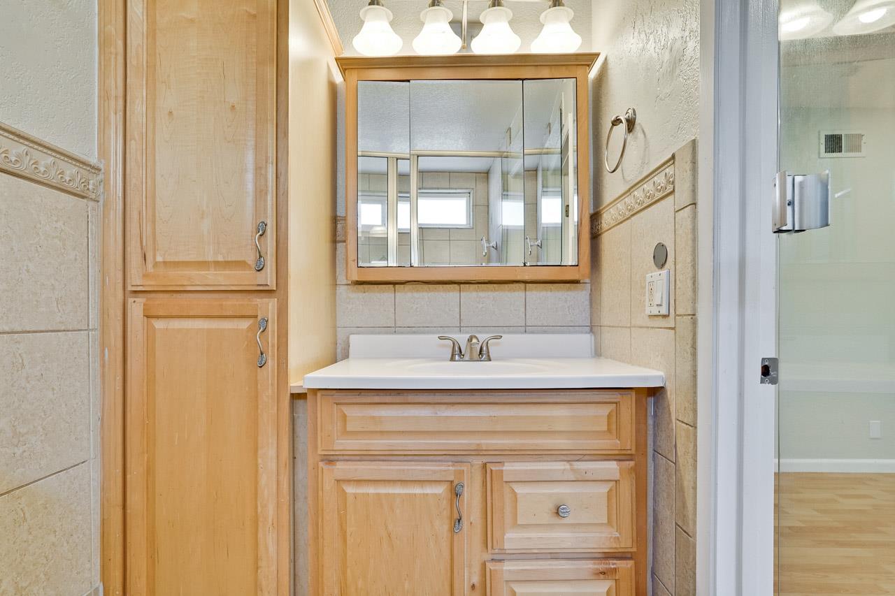 Detail Gallery Image 22 of 32 For 5179 Pebbletree Ct, San Jose,  CA 95111 - 3 Beds | 2 Baths