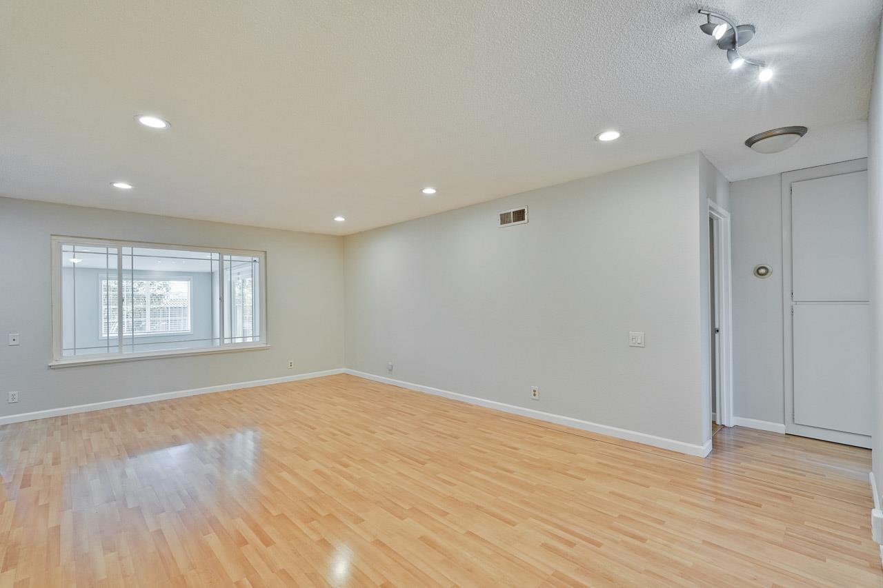 Detail Gallery Image 30 of 32 For 5179 Pebbletree Ct, San Jose,  CA 95111 - 3 Beds | 2 Baths
