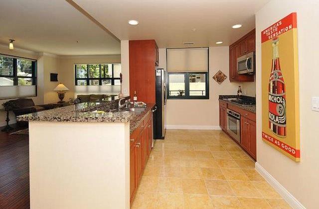Detail Gallery Image 14 of 32 For 225 9th Ave #105,  San Mateo,  CA 94401 - 2 Beds | 2 Baths