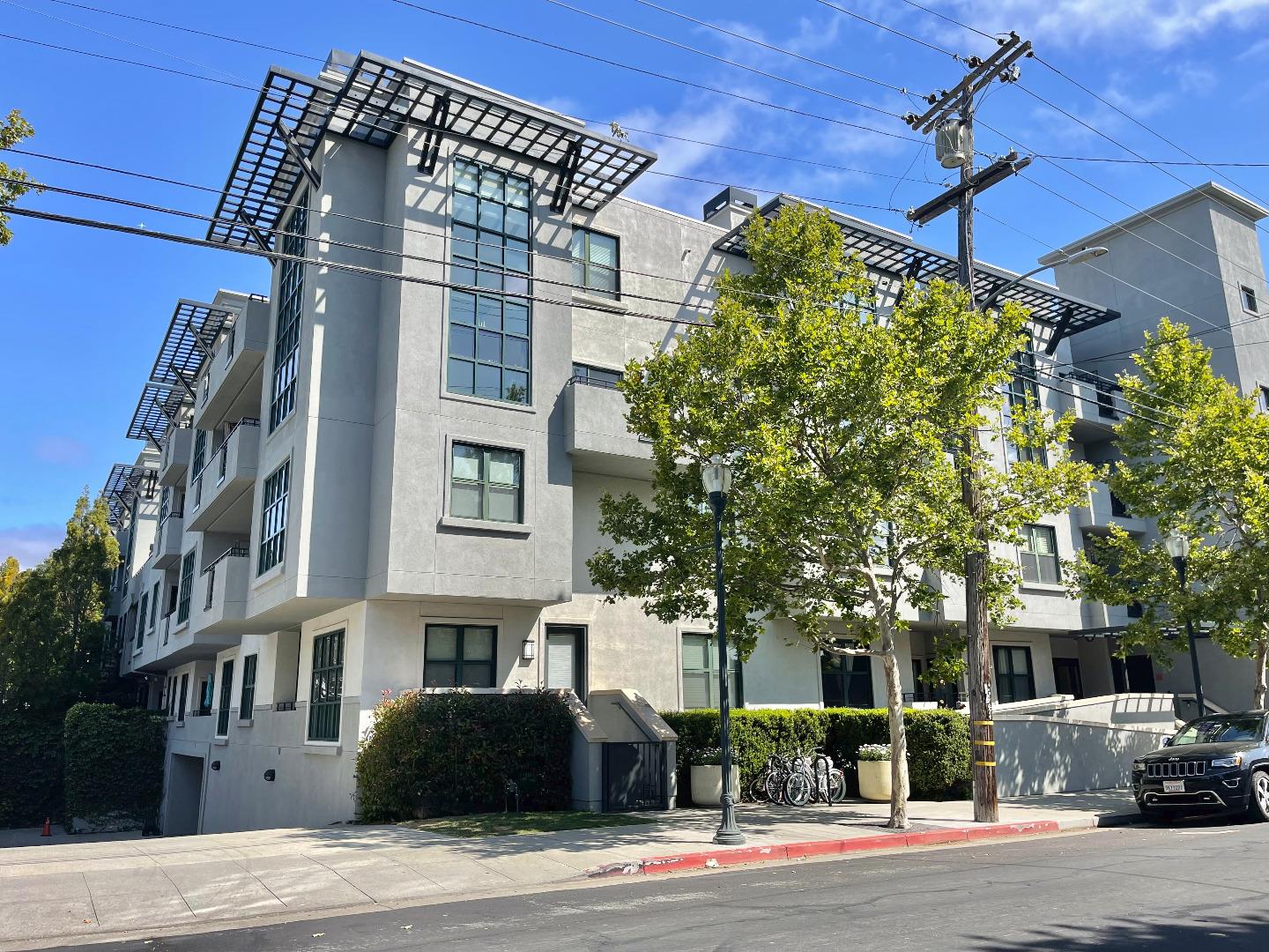 Detail Gallery Image 5 of 32 For 225 9th Ave #105,  San Mateo,  CA 94401 - 2 Beds | 2 Baths