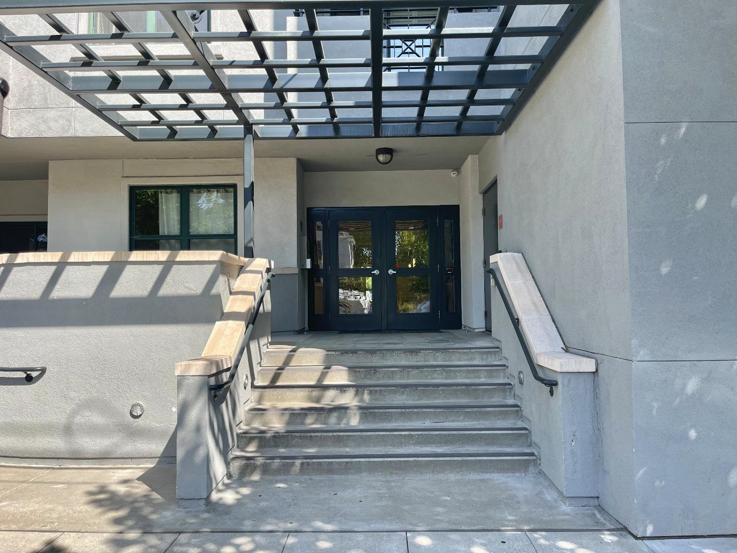 Detail Gallery Image 6 of 32 For 225 9th Ave #105,  San Mateo,  CA 94401 - 2 Beds | 2 Baths