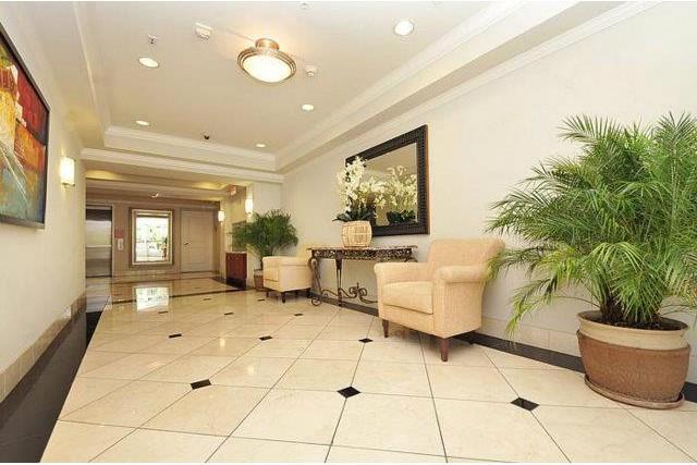 Detail Gallery Image 7 of 32 For 225 9th Ave #105,  San Mateo,  CA 94401 - 2 Beds | 2 Baths