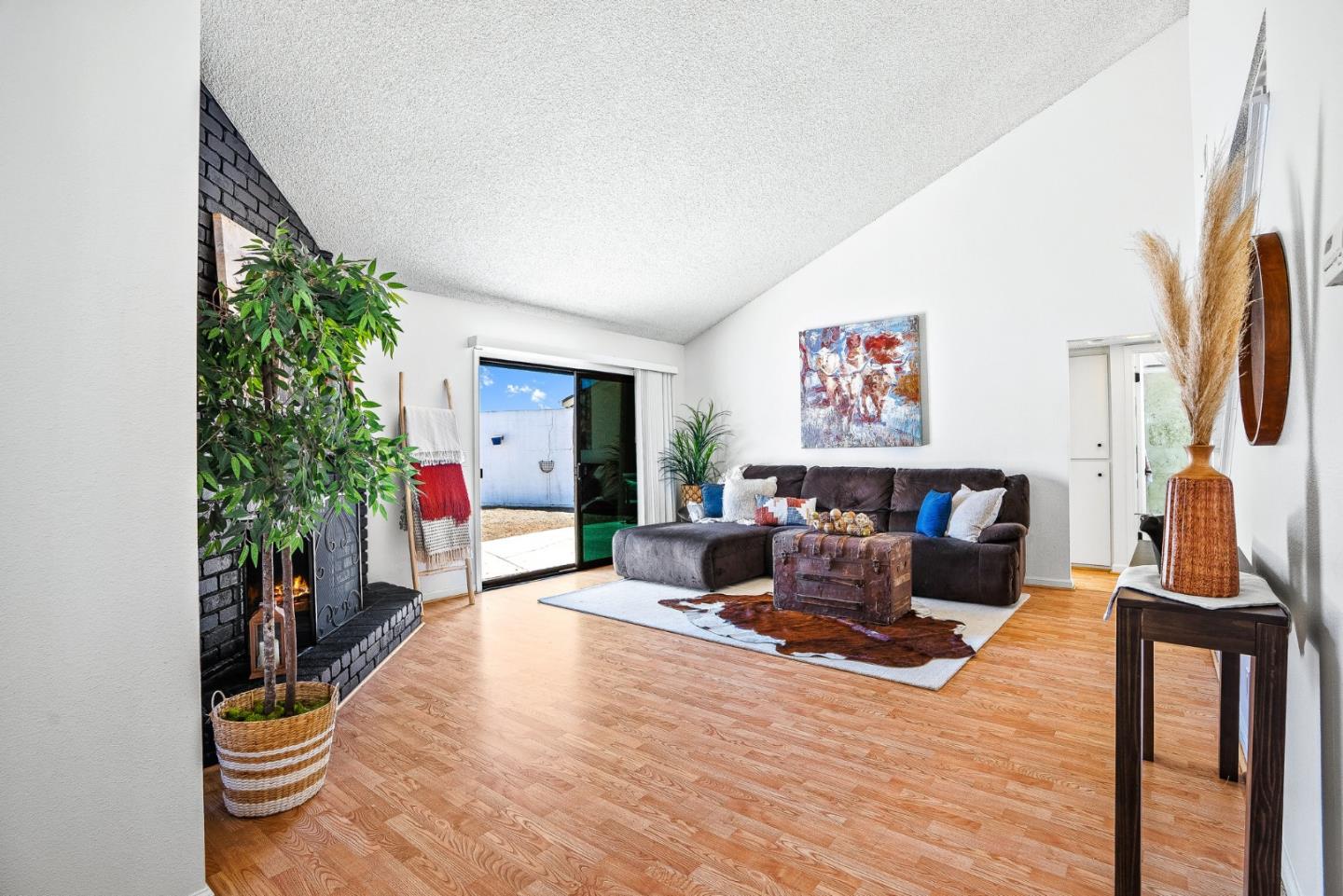 Detail Gallery Image 11 of 36 For 1138 Sherman Dr, Salinas,  CA 93907 - 3 Beds | 2 Baths
