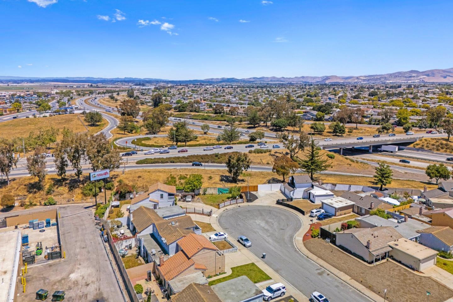 Detail Gallery Image 30 of 36 For 1138 Sherman Dr, Salinas,  CA 93907 - 3 Beds | 2 Baths