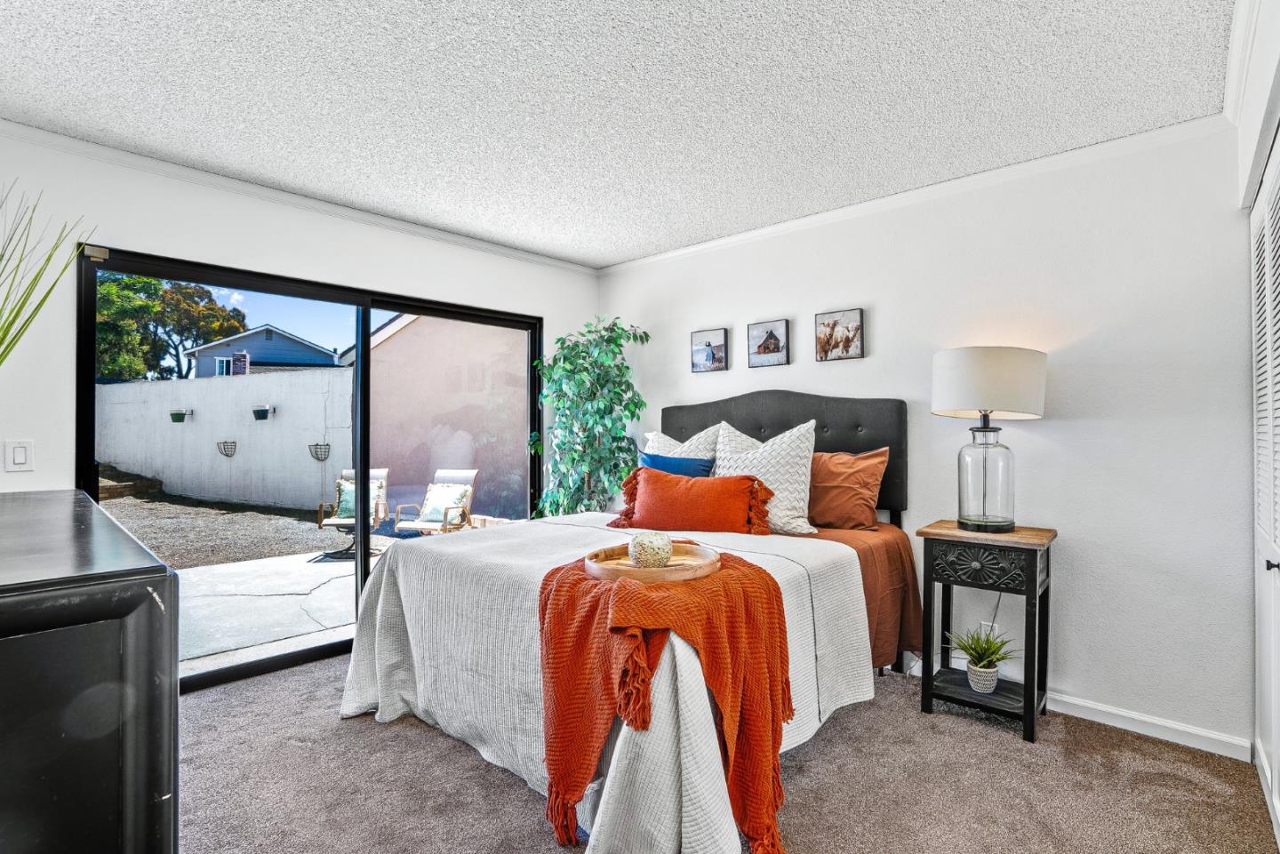 Detail Gallery Image 4 of 36 For 1138 Sherman Dr, Salinas,  CA 93907 - 3 Beds | 2 Baths