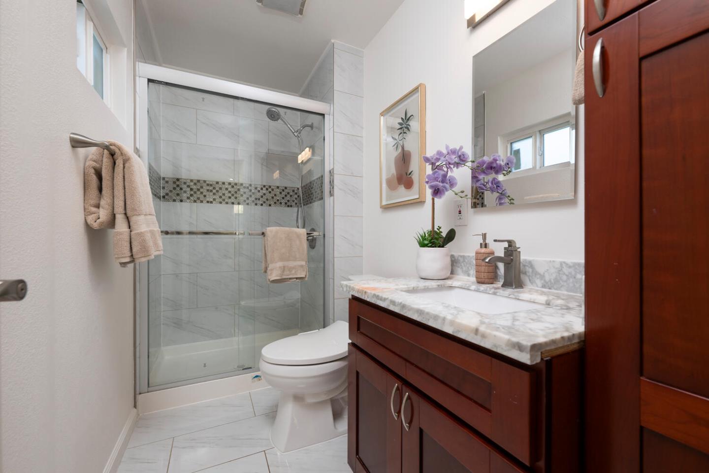 Detail Gallery Image 12 of 20 For 38 Hampshire Ave, Daly City,  CA 94015 - 3 Beds | 2 Baths