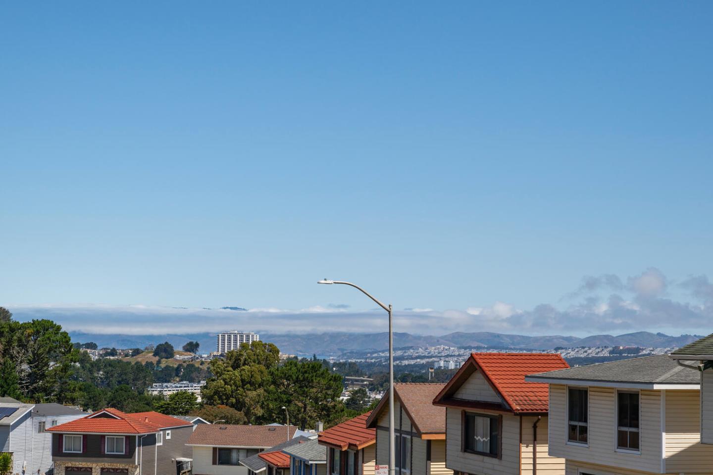 Detail Gallery Image 16 of 20 For 38 Hampshire Ave, Daly City,  CA 94015 - 3 Beds | 2 Baths
