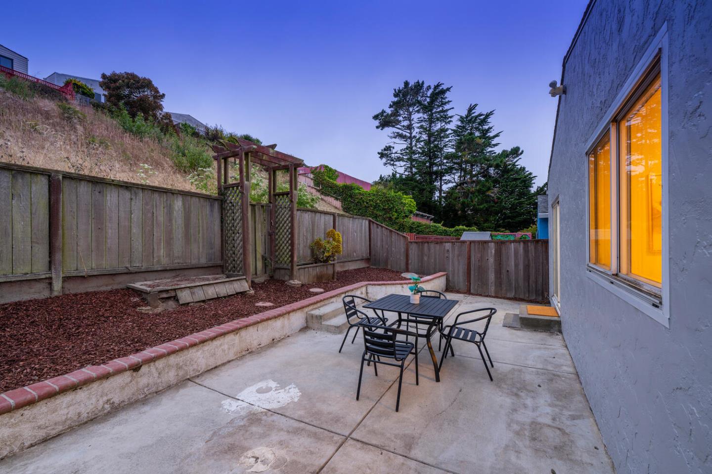 Detail Gallery Image 20 of 20 For 38 Hampshire Ave, Daly City,  CA 94015 - 3 Beds | 2 Baths