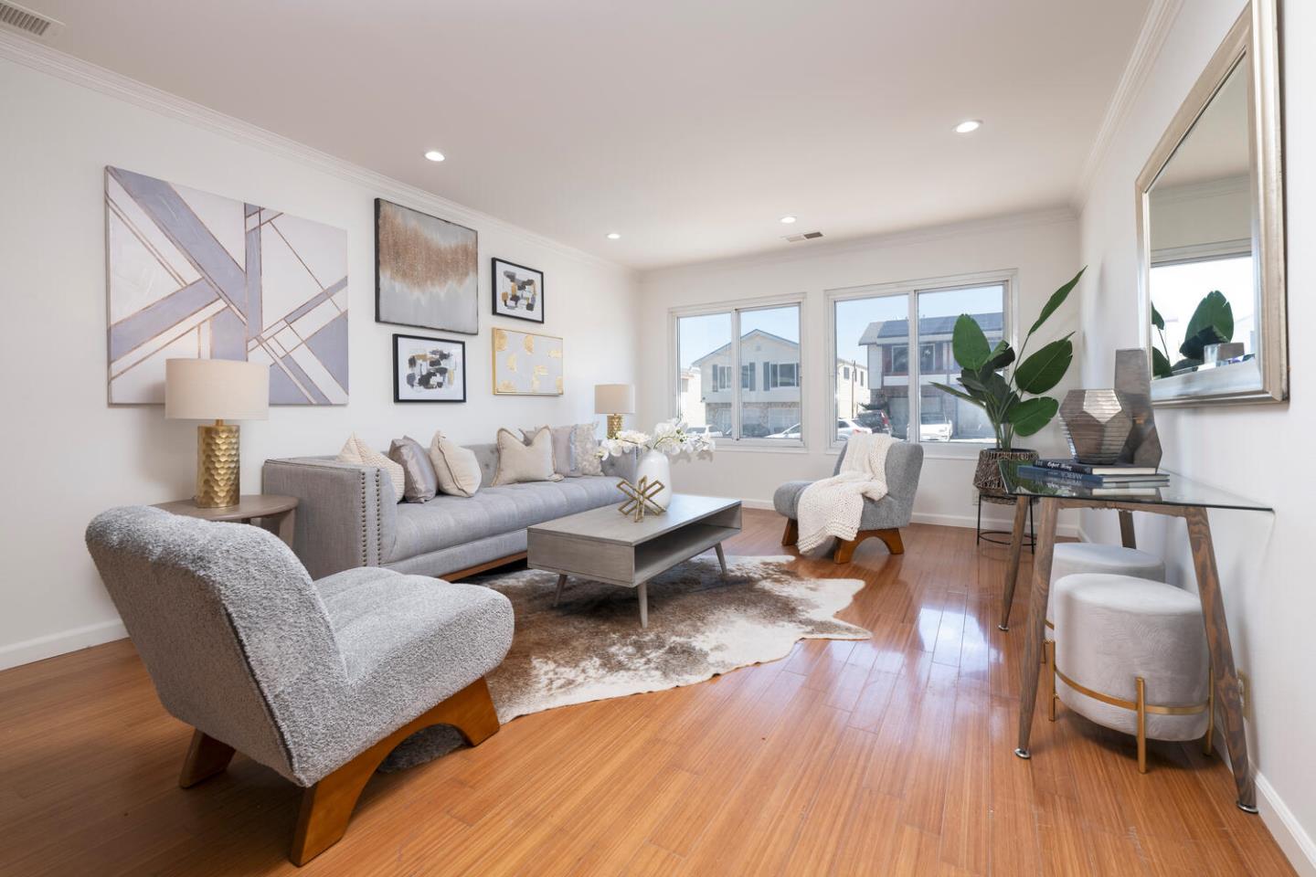 Detail Gallery Image 3 of 20 For 38 Hampshire Ave, Daly City,  CA 94015 - 3 Beds | 2 Baths