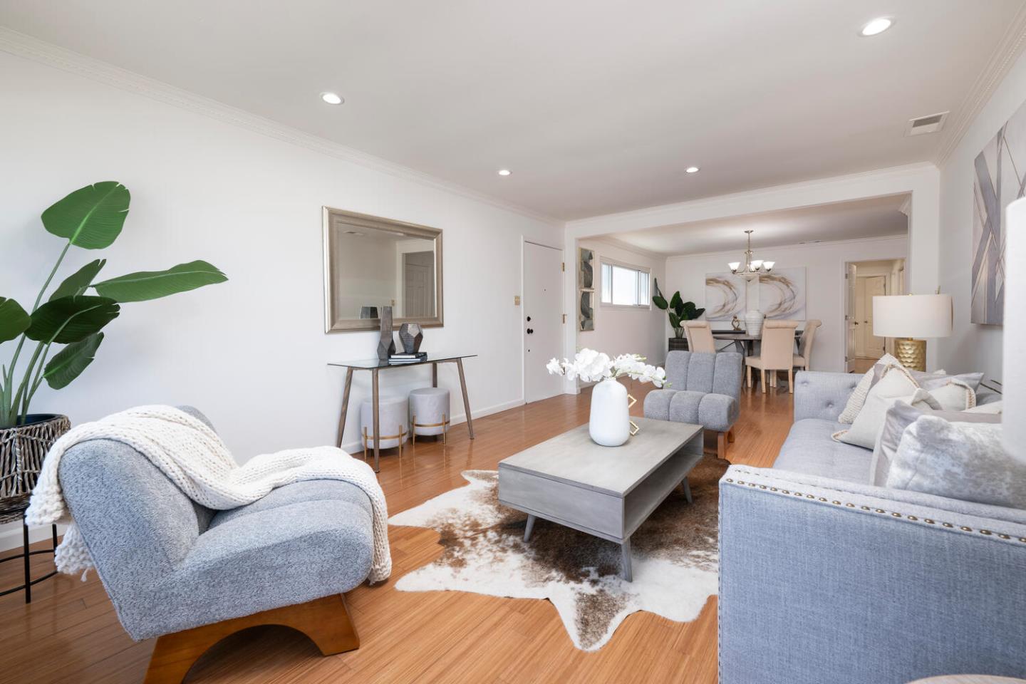 Detail Gallery Image 5 of 20 For 38 Hampshire Ave, Daly City,  CA 94015 - 3 Beds | 2 Baths