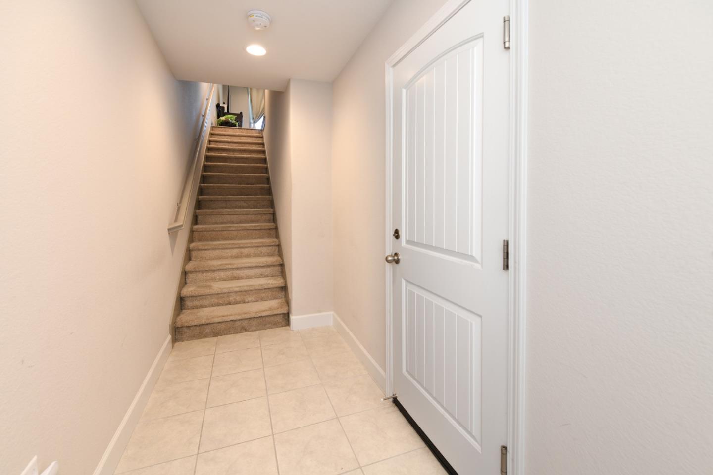 Detail Gallery Image 3 of 41 For 109 Laurel Knoll Dr, Martinez,  CA 94553 - 3 Beds | 3 Baths