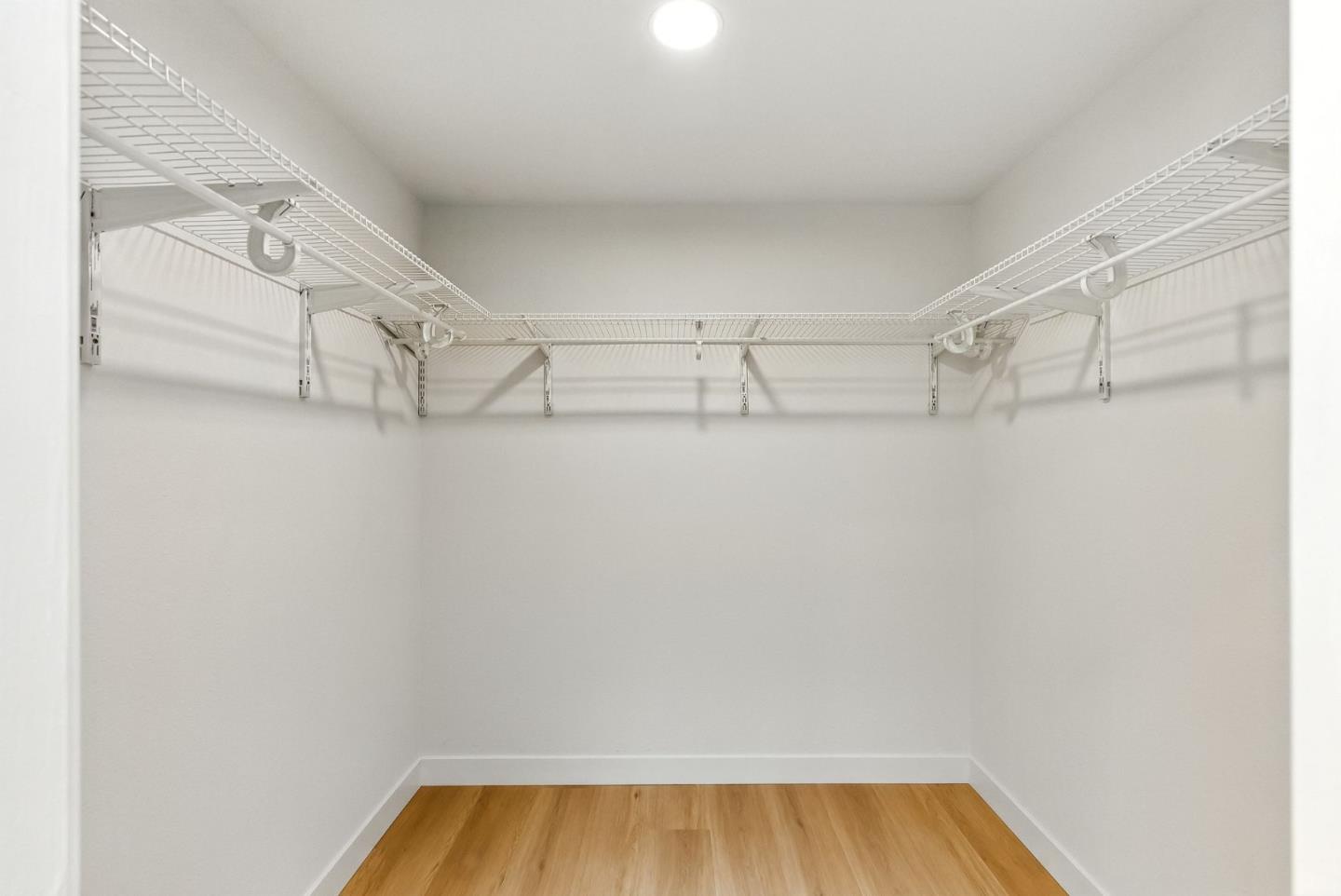 Detail Gallery Image 18 of 24 For 1477 Tyler Park Way, Mountain View,  CA 94040 - 3 Beds | 2/1 Baths