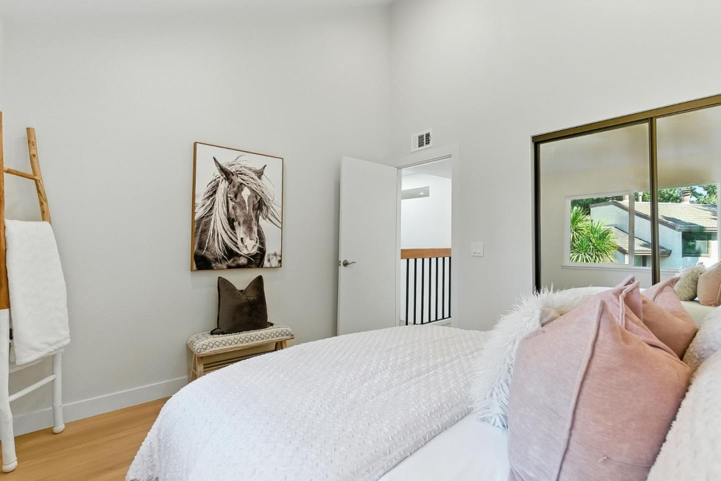 Detail Gallery Image 20 of 24 For 1477 Tyler Park Way, Mountain View,  CA 94040 - 3 Beds | 2/1 Baths