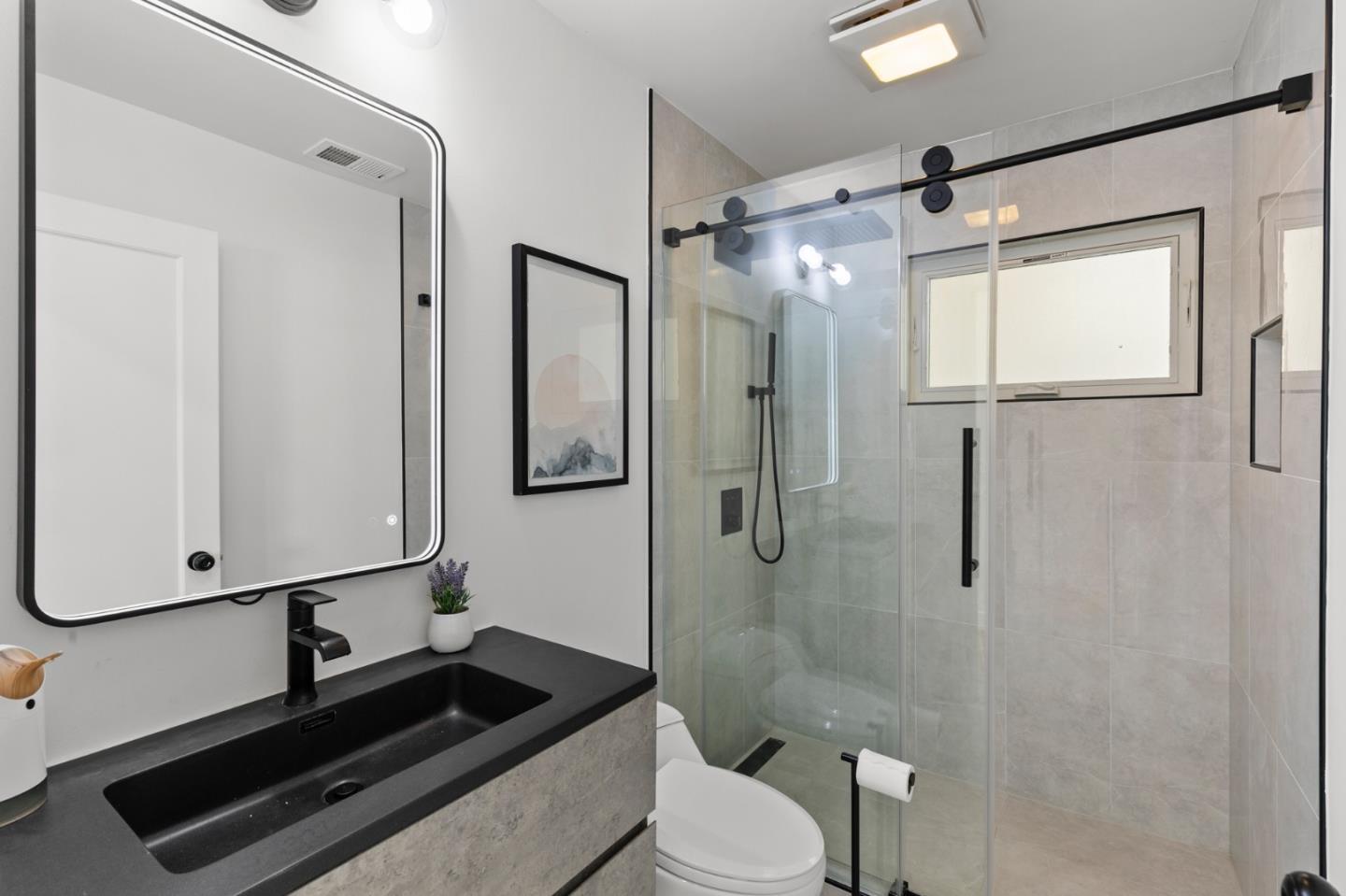 Detail Gallery Image 12 of 31 For 37177 Dutra Way, Fremont,  CA 94536 - 3 Beds | 3 Baths