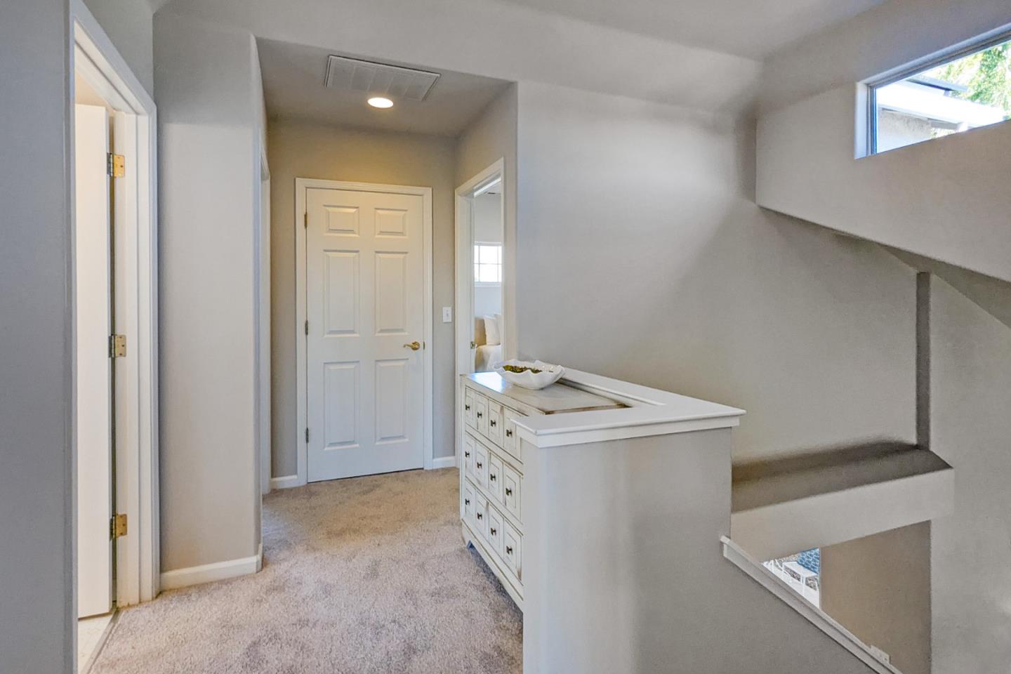 Detail Gallery Image 20 of 26 For 755 Eddy Ln, Santa Cruz,  CA 95062 - 3 Beds | 2/1 Baths