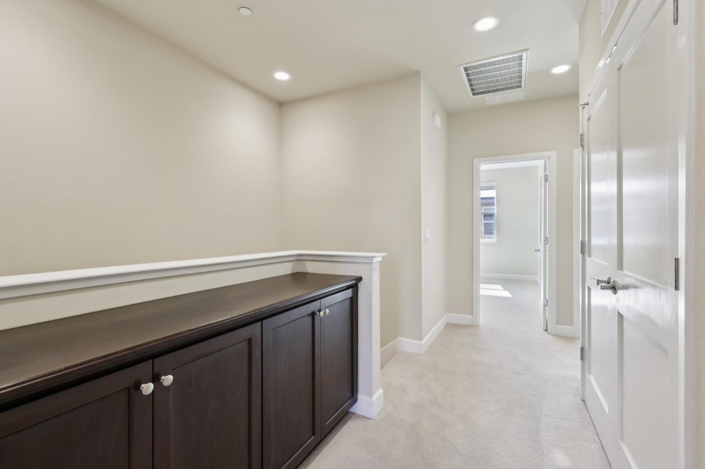 Detail Gallery Image 20 of 65 For 454 Persimmon Cmn #12,  Livermore,  CA 94551 - 3 Beds | 2/1 Baths