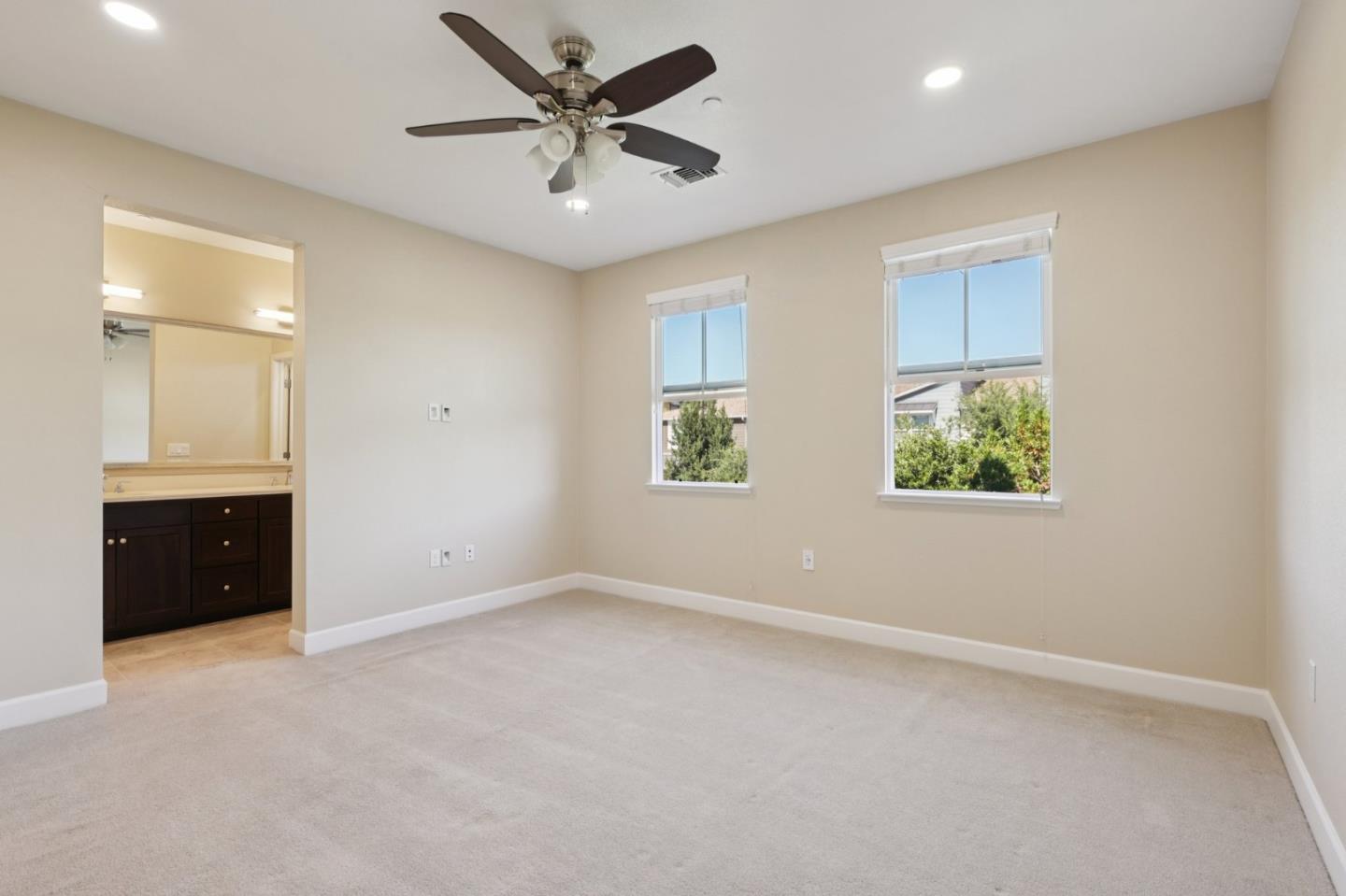 Detail Gallery Image 21 of 65 For 454 Persimmon Cmn #12,  Livermore,  CA 94551 - 3 Beds | 2/1 Baths