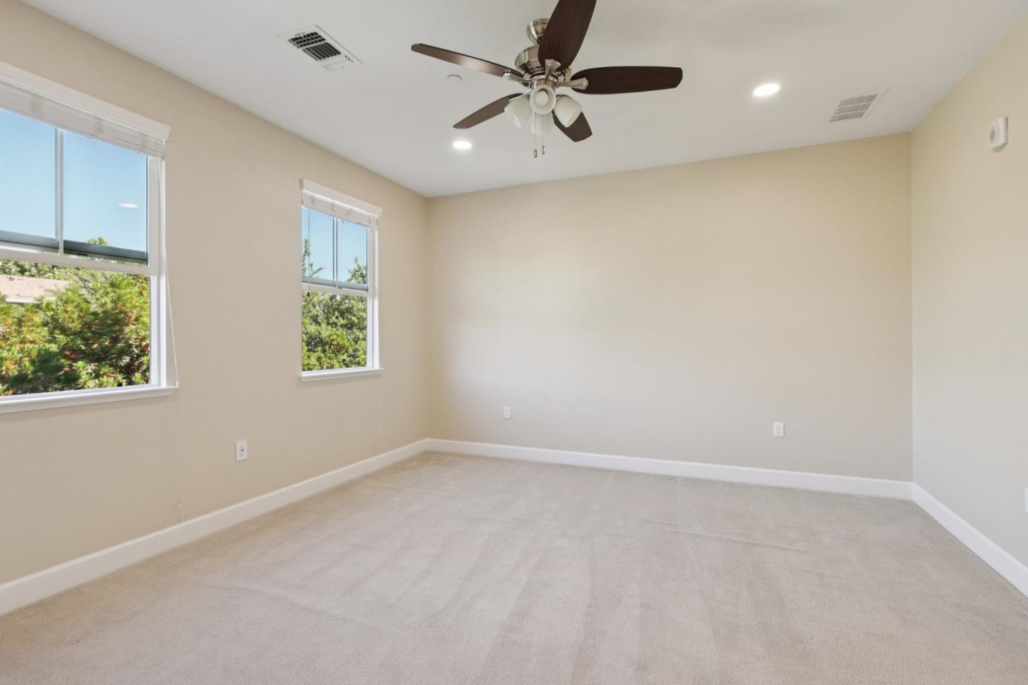 Detail Gallery Image 23 of 65 For 454 Persimmon Cmn #12,  Livermore,  CA 94551 - 3 Beds | 2/1 Baths