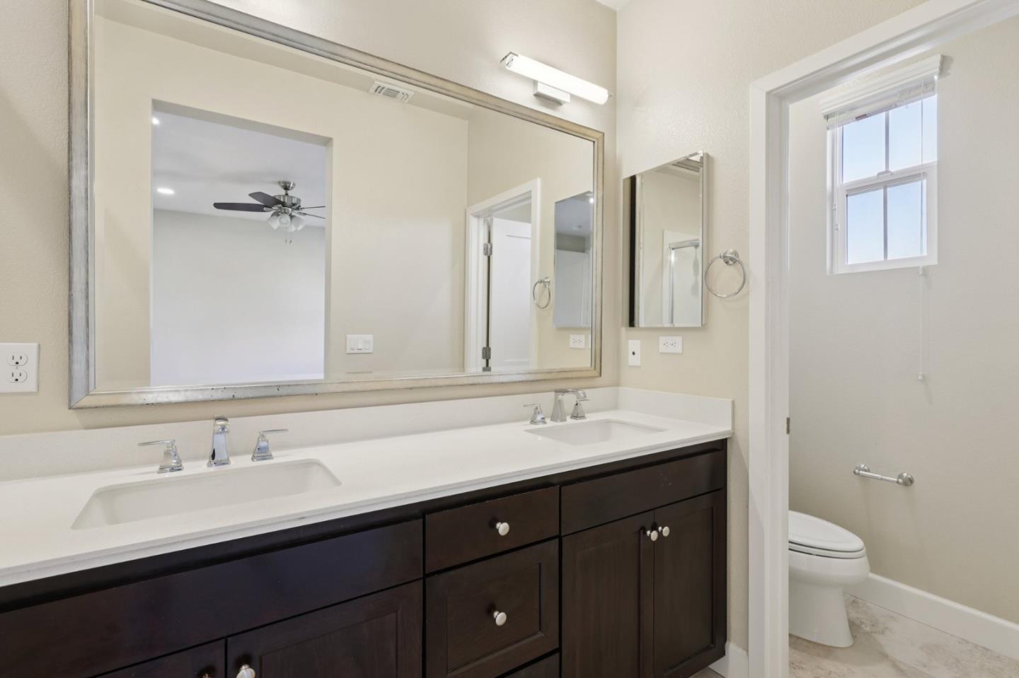 Detail Gallery Image 24 of 65 For 454 Persimmon Cmn #12,  Livermore,  CA 94551 - 3 Beds | 2/1 Baths