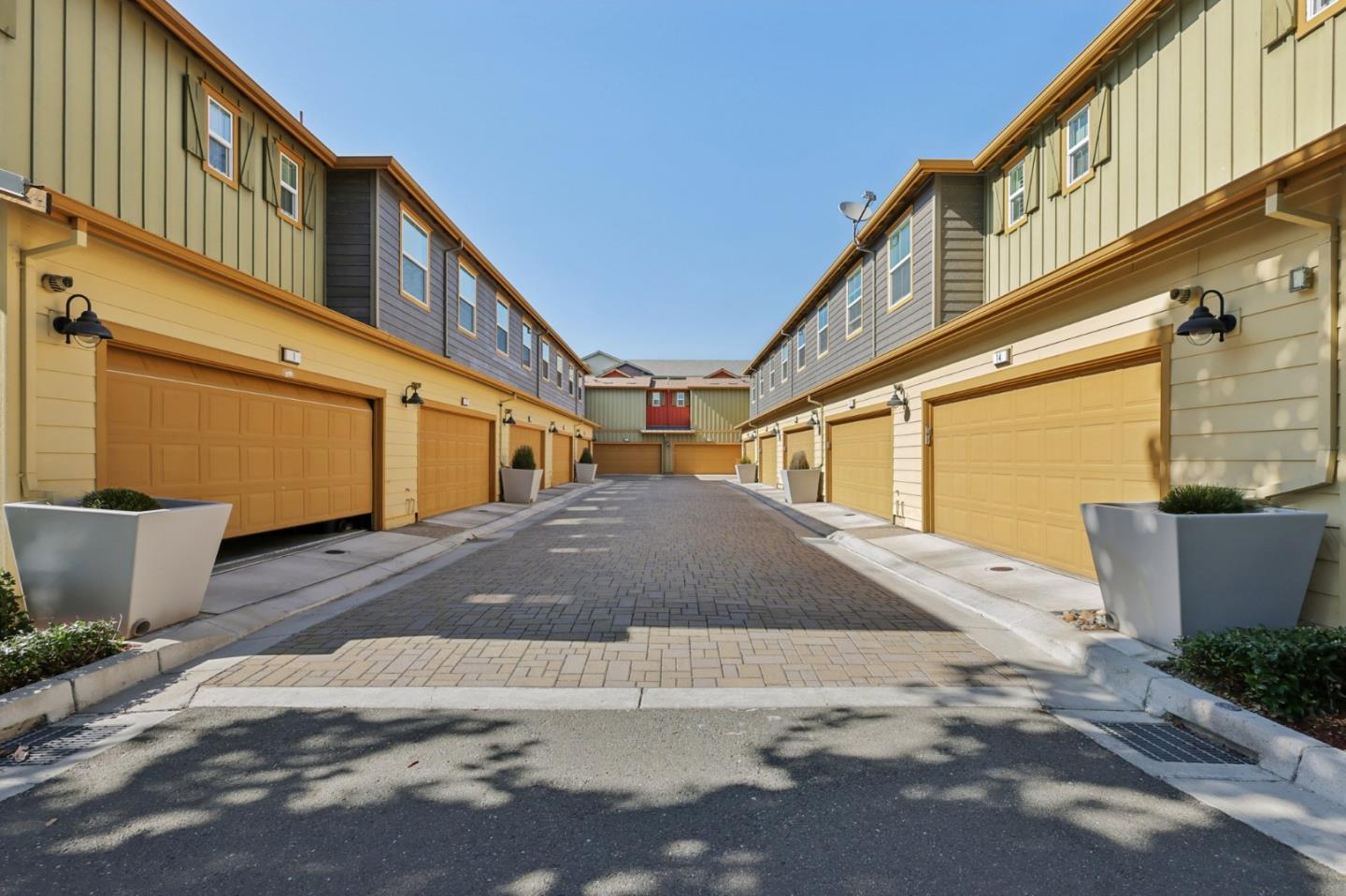 Detail Gallery Image 30 of 65 For 454 Persimmon Cmn #12,  Livermore,  CA 94551 - 3 Beds | 2/1 Baths
