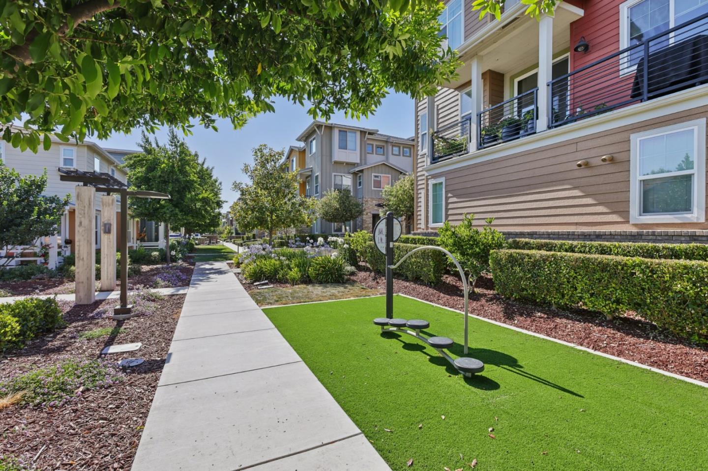 Detail Gallery Image 50 of 65 For 454 Persimmon Cmn #12,  Livermore,  CA 94551 - 3 Beds | 2/1 Baths