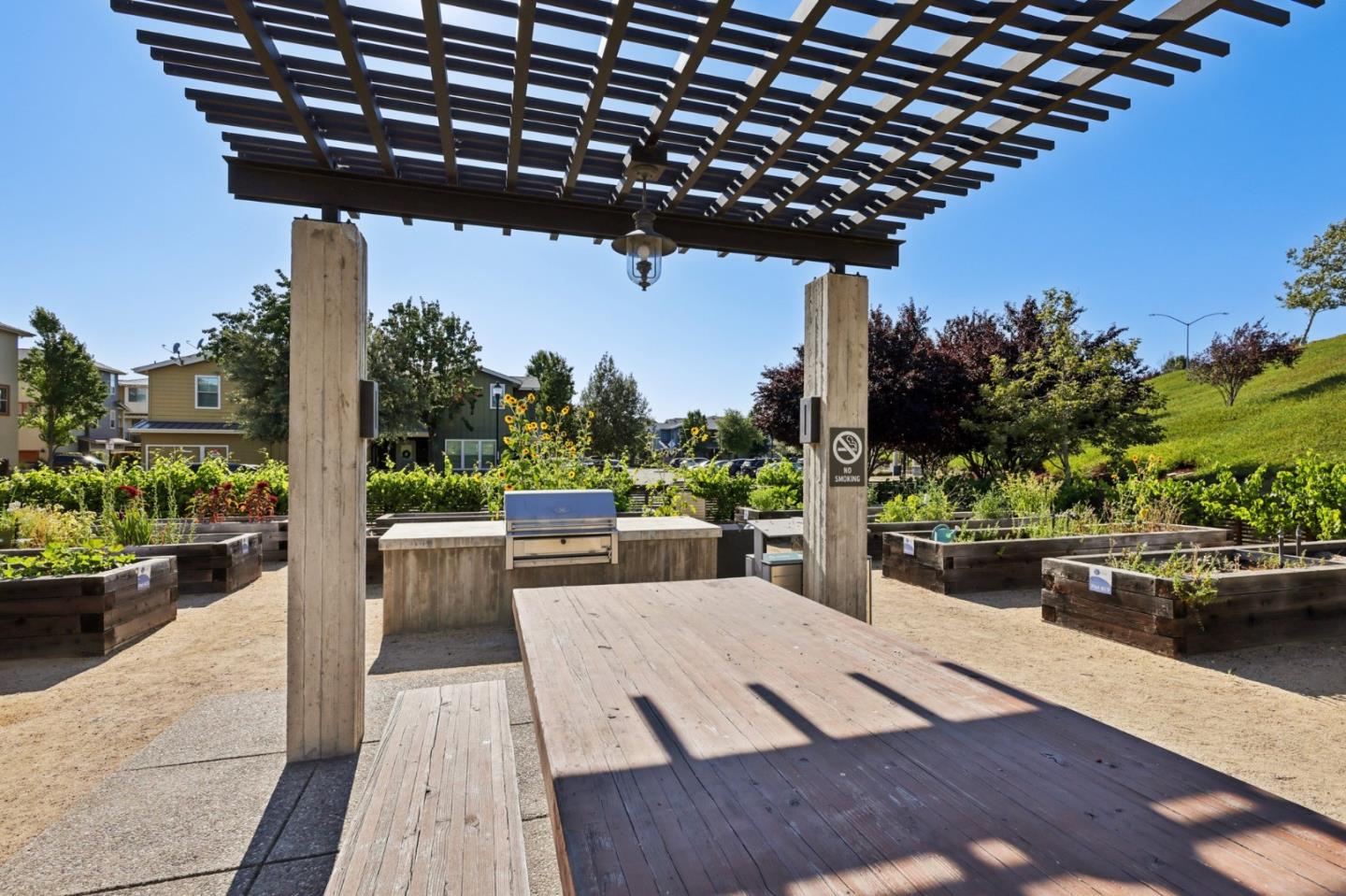 Detail Gallery Image 52 of 65 For 454 Persimmon Cmn #12,  Livermore,  CA 94551 - 3 Beds | 2/1 Baths