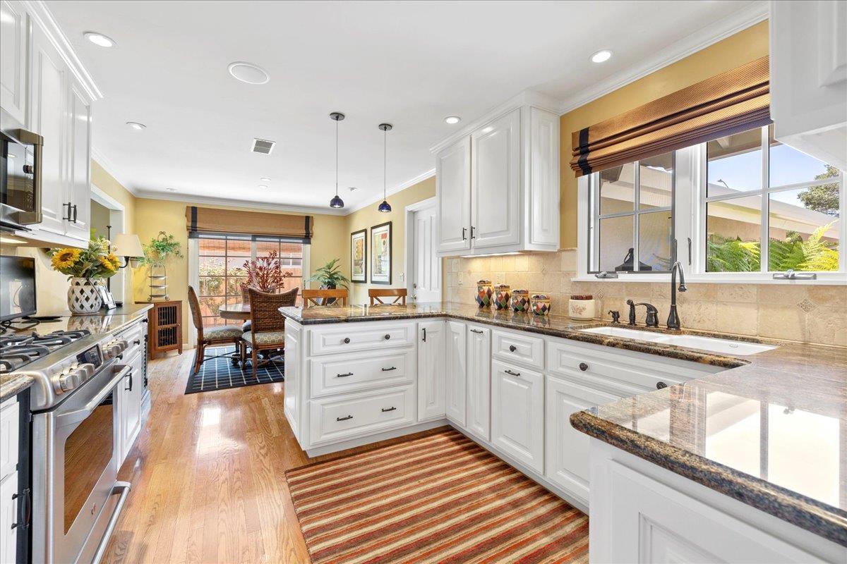 Detail Gallery Image 8 of 37 For 22310 Davenrich St, Salinas,  CA 93908 - 4 Beds | 2 Baths