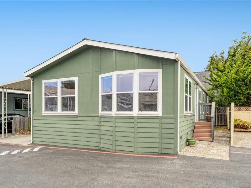Detail Gallery Image 4 of 28 For 1625 #16 Brommer St #16,  Santa Cruz,  CA 95062 - 3 Beds | 2 Baths