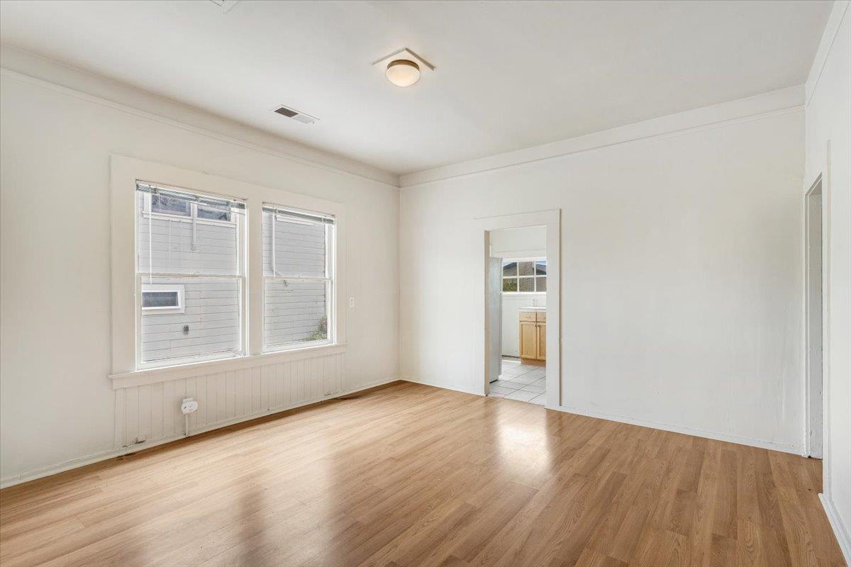 Detail Gallery Image 11 of 32 For 412- 412.5 Broadway, Santa Cruz,  CA 95060 - – Beds | – Baths