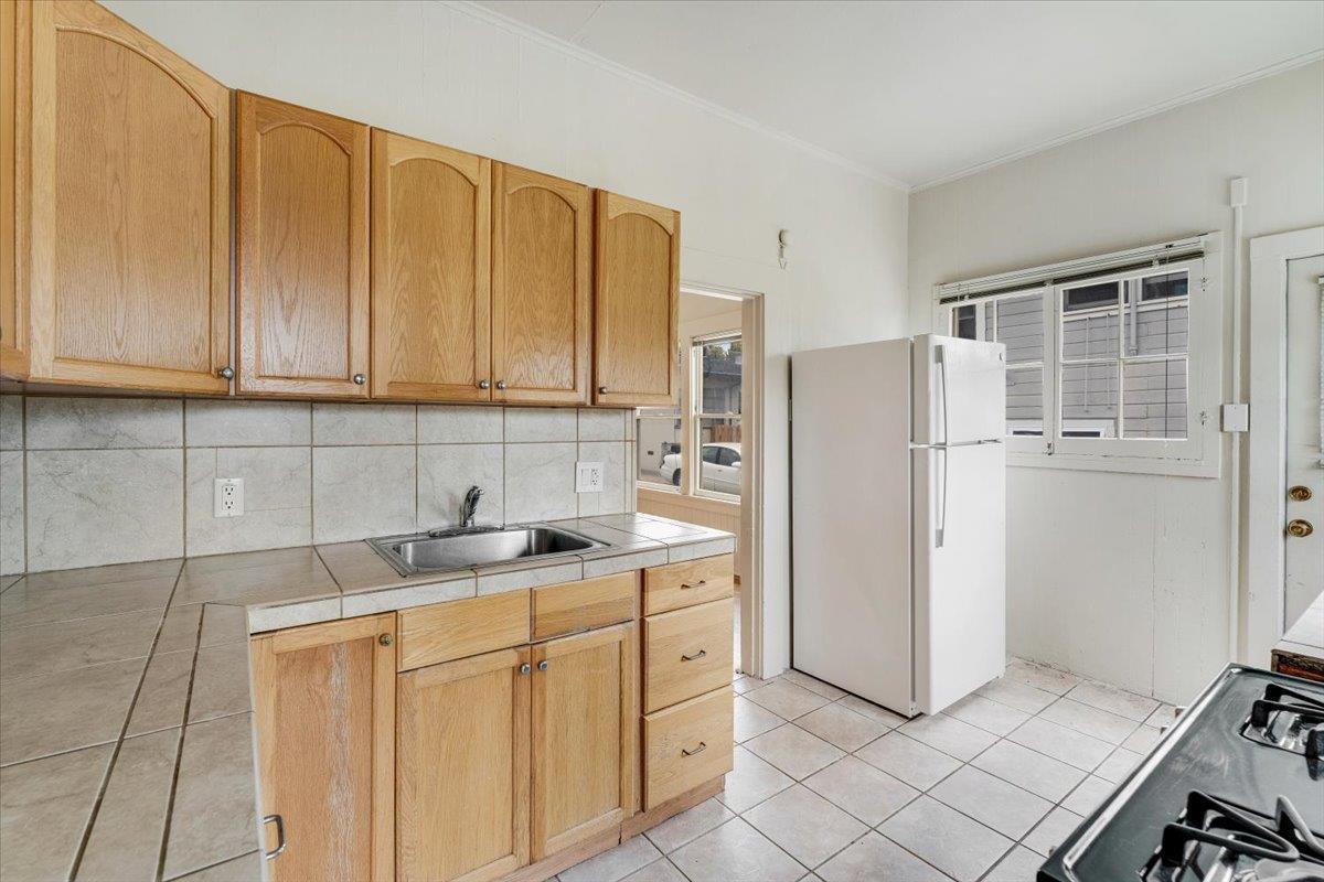 Detail Gallery Image 21 of 32 For 412- 412.5 Broadway, Santa Cruz,  CA 95060 - – Beds | – Baths