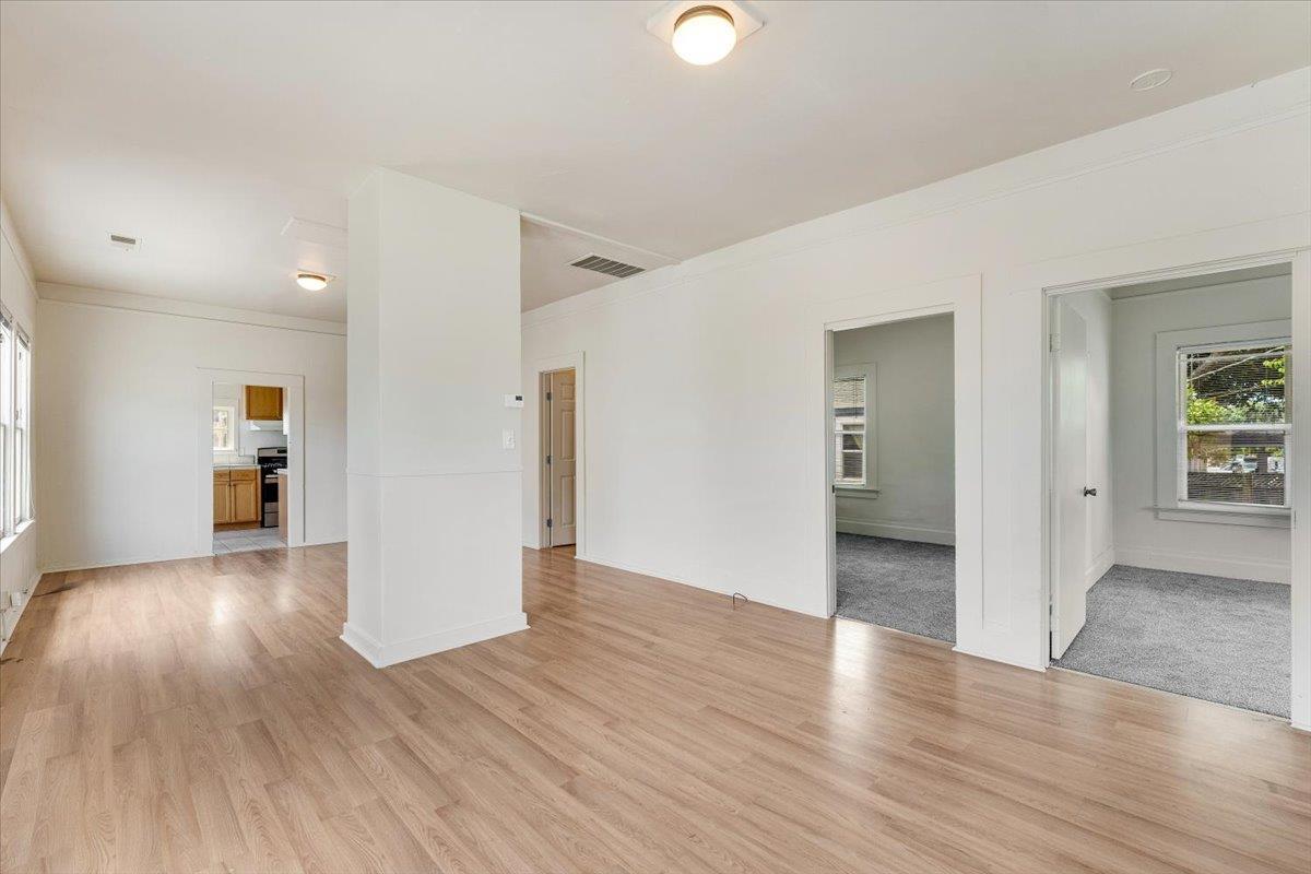 Detail Gallery Image 5 of 32 For 412- 412.5 Broadway, Santa Cruz,  CA 95060 - – Beds | – Baths