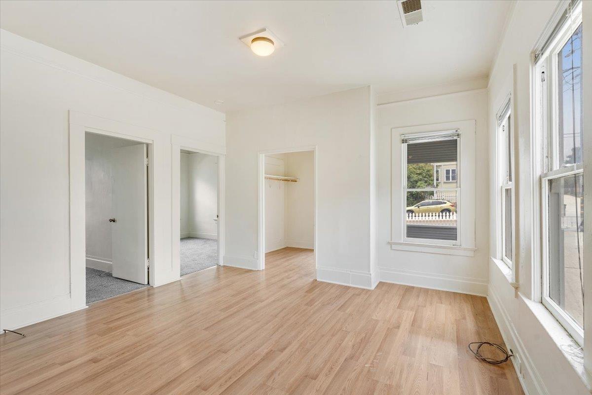 Detail Gallery Image 9 of 32 For 412- 412.5 Broadway, Santa Cruz,  CA 95060 - – Beds | – Baths