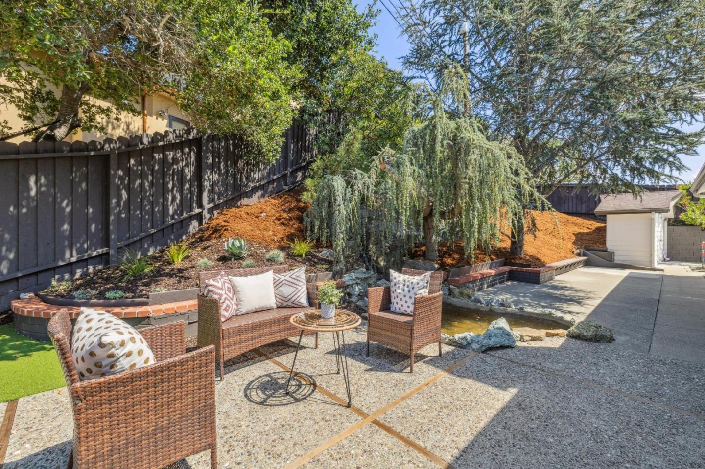 Detail Gallery Image 36 of 42 For 3902 Bret Harte Dr, Redwood City,  CA 94061 - 3 Beds | 2 Baths