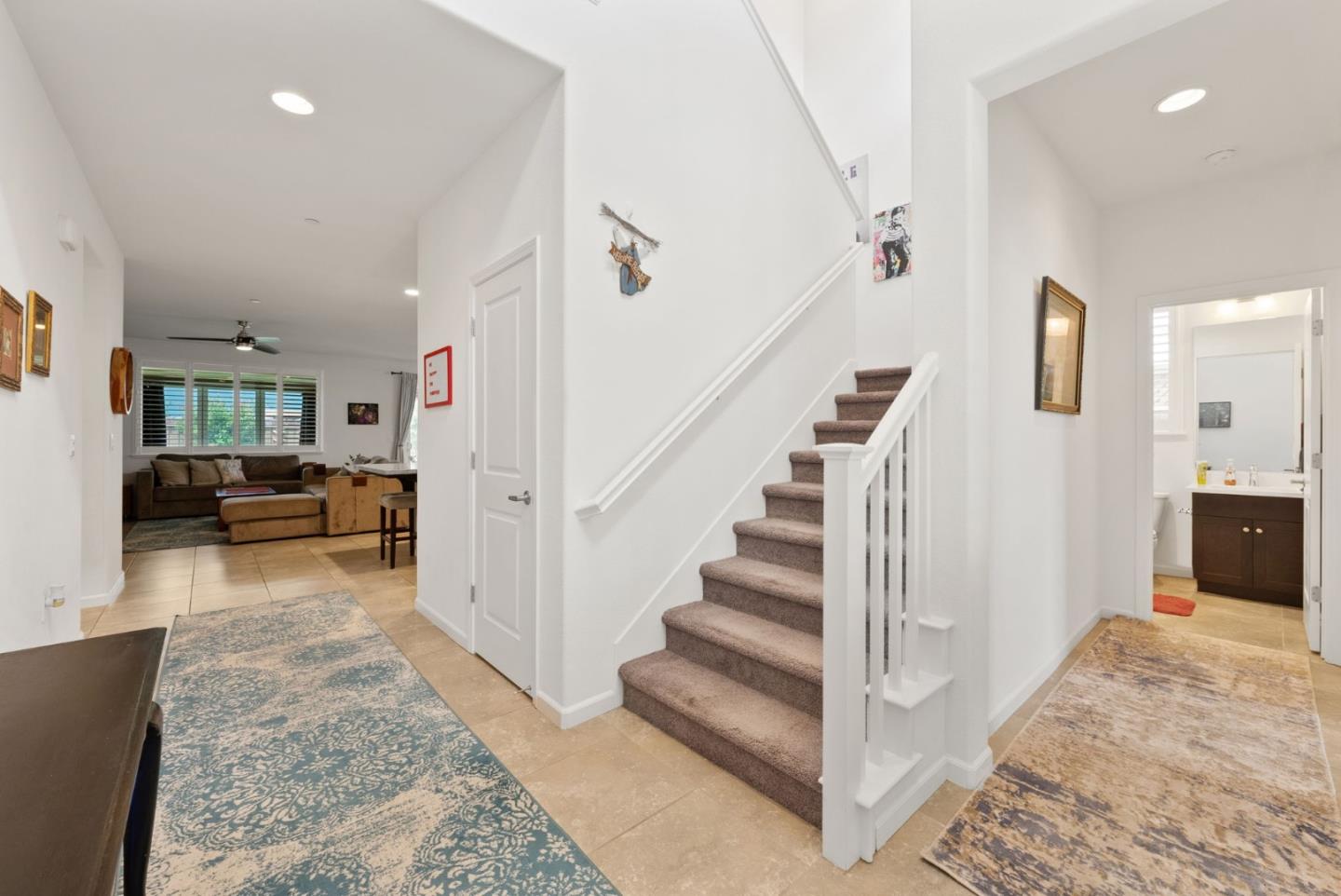 Detail Gallery Image 29 of 59 For 270 Vista View Ln, Hollister,  CA 95023 - 4 Beds | 3 Baths