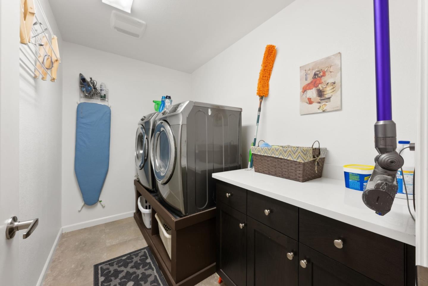 Detail Gallery Image 41 of 59 For 270 Vista View Ln, Hollister,  CA 95023 - 4 Beds | 3 Baths