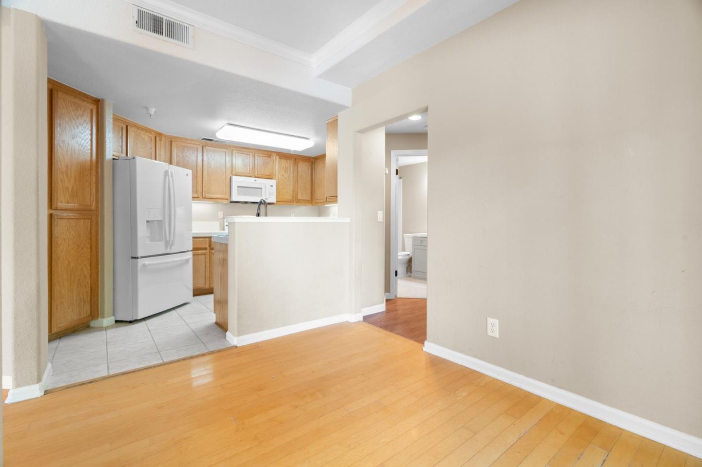 Detail Gallery Image 10 of 43 For 505 Tower Hill Ave #611,  San Jose,  CA 95136 - 3 Beds | 3 Baths