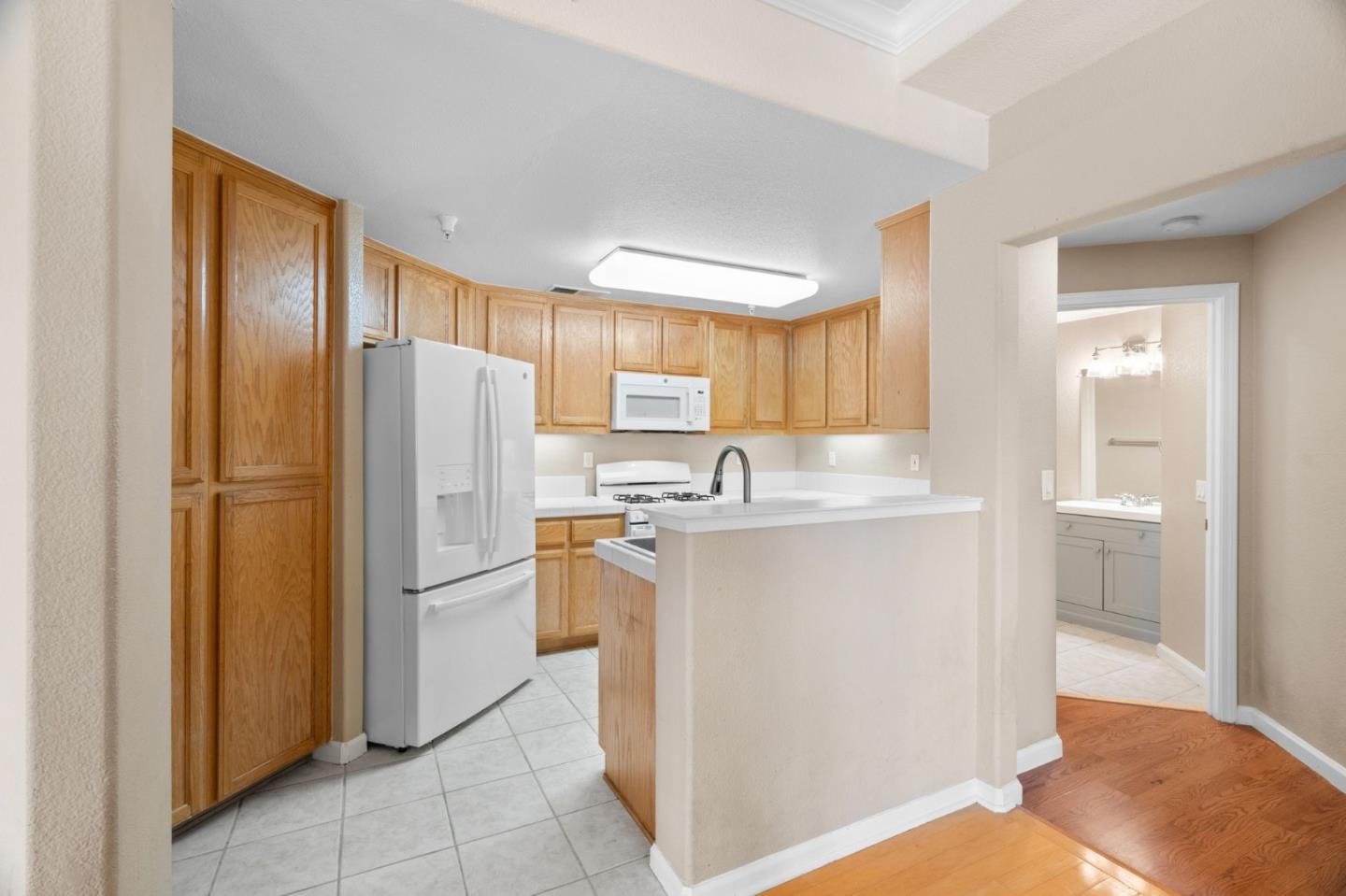 Detail Gallery Image 12 of 43 For 505 Tower Hill Ave #611,  San Jose,  CA 95136 - 3 Beds | 3 Baths