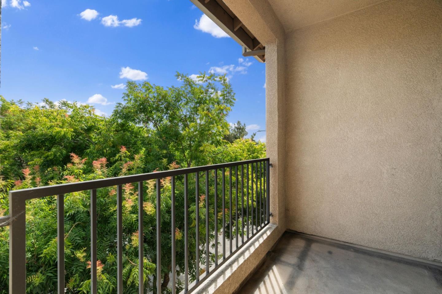 Detail Gallery Image 27 of 43 For 505 Tower Hill Ave #611,  San Jose,  CA 95136 - 3 Beds | 3 Baths