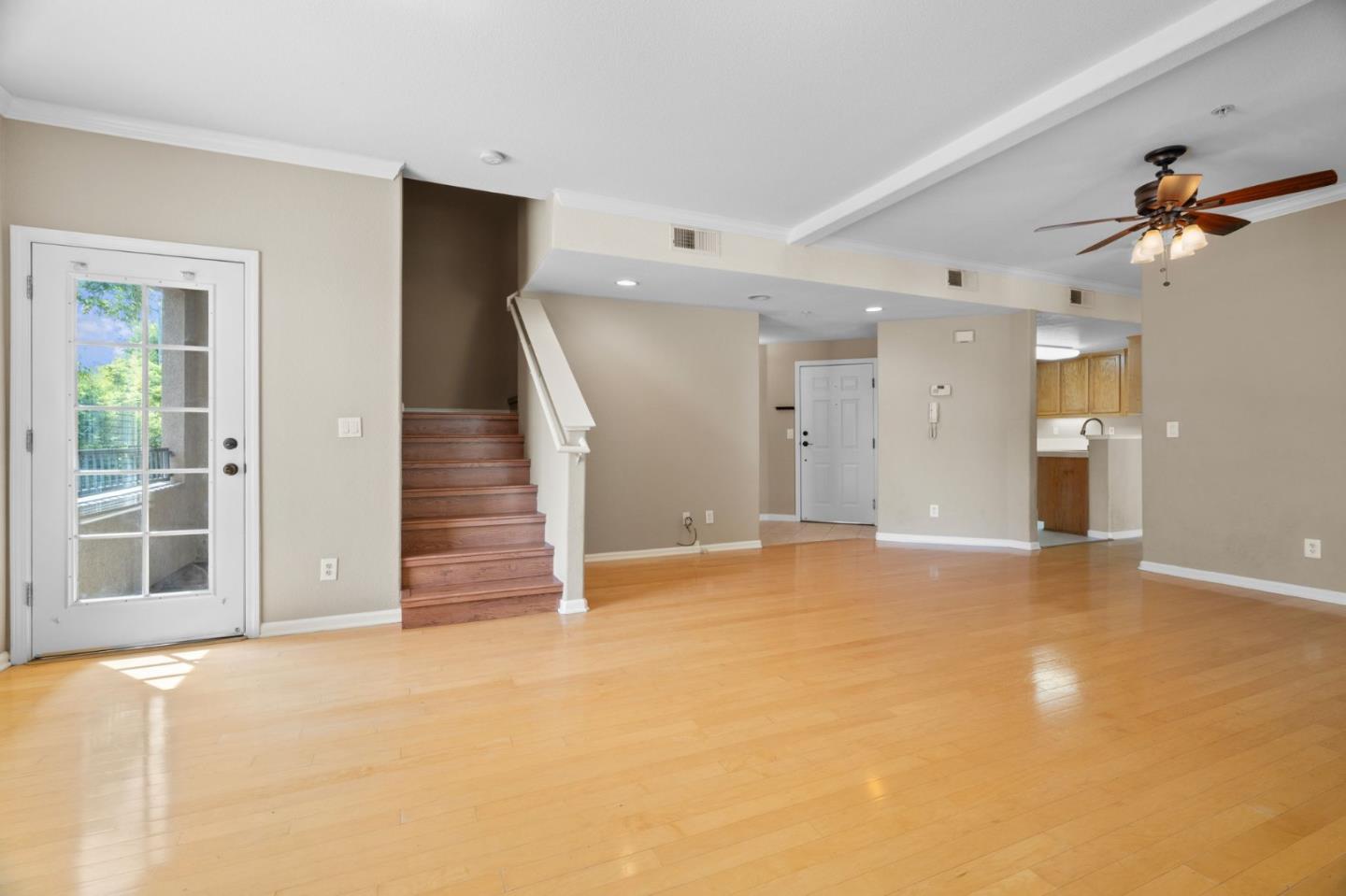 Detail Gallery Image 6 of 43 For 505 Tower Hill Ave #611,  San Jose,  CA 95136 - 3 Beds | 3 Baths