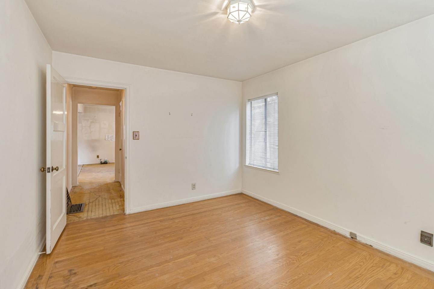 Detail Gallery Image 14 of 46 For 2643 Garfield St, San Mateo,  CA 94403 - – Beds | – Baths