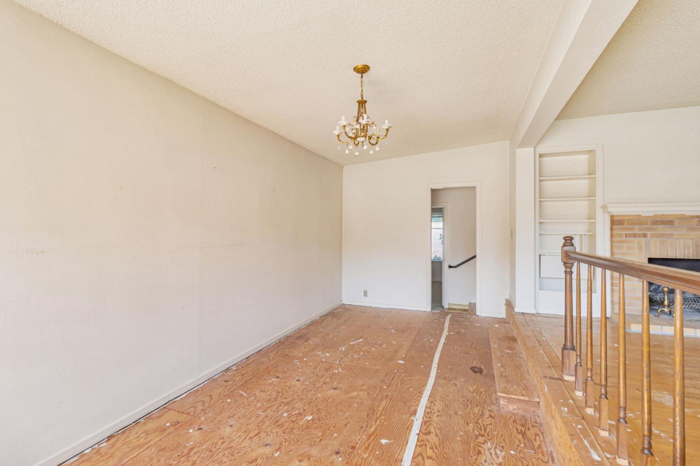 Detail Gallery Image 6 of 46 For 2643 Garfield St, San Mateo,  CA 94403 - – Beds | – Baths