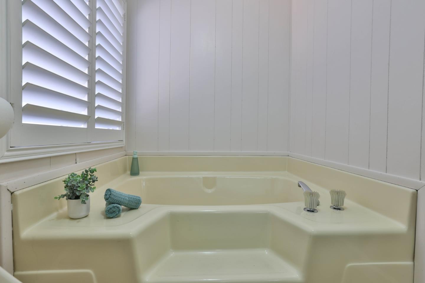 Detail Gallery Image 22 of 40 For 412 Chateau La Salle Dr #412,  San Jose,  CA 95111 - 2 Beds | 2 Baths