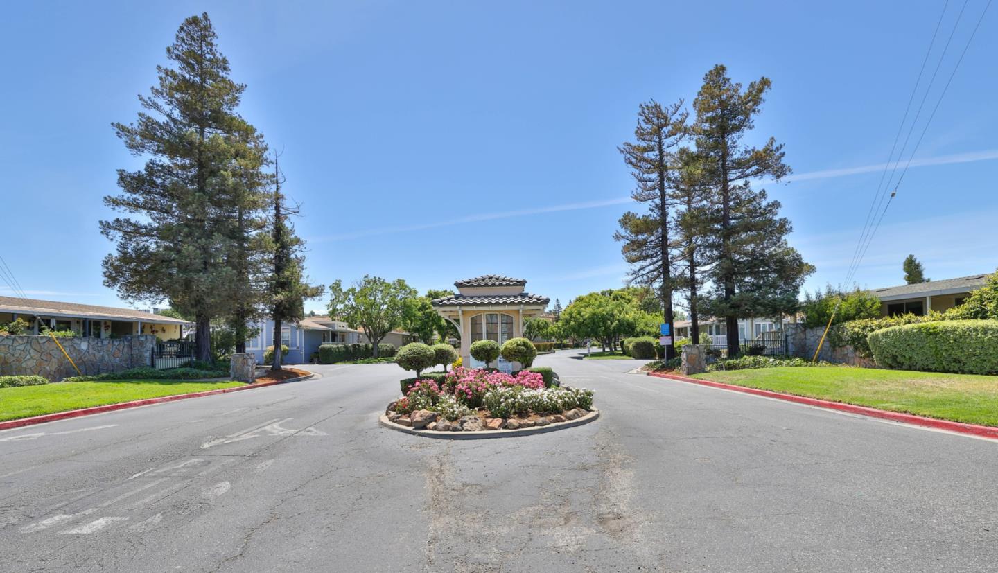 Detail Gallery Image 40 of 40 For 412 Chateau La Salle Dr #412,  San Jose,  CA 95111 - 2 Beds | 2 Baths