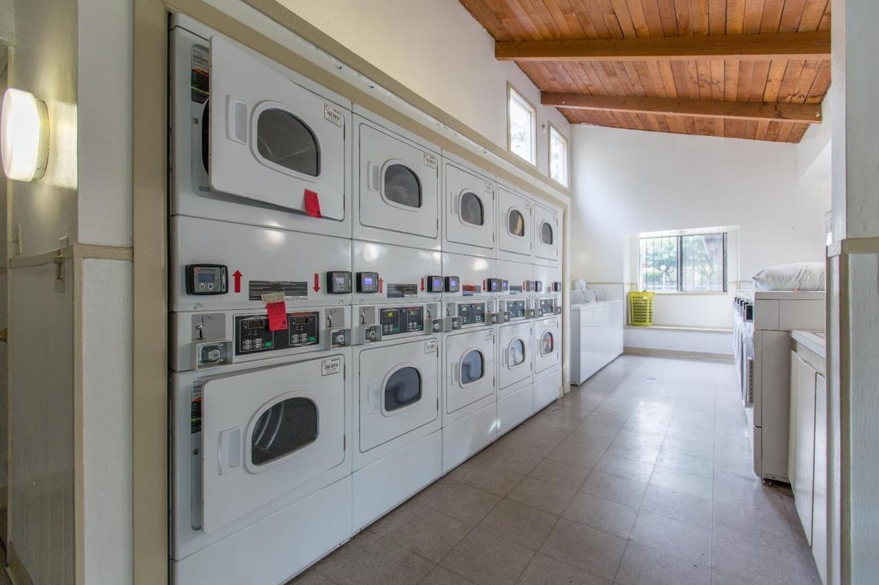 Detail Gallery Image 17 of 19 For 986 Kiely Blvd #D,  Santa Clara,  CA 95051 - 2 Beds | 1 Baths