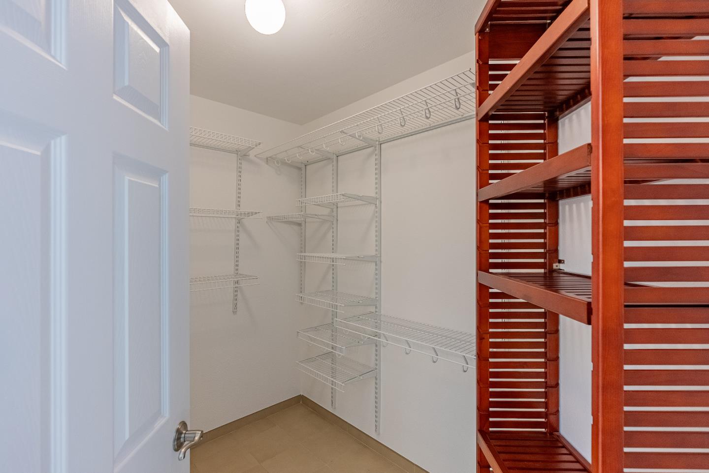 Detail Gallery Image 19 of 25 For 425 Mountain Laurel Ct, Mountain View,  CA 94043 - 2 Beds | 2/1 Baths