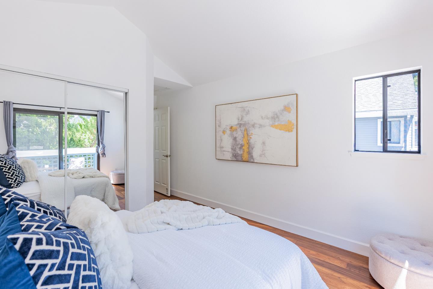 Detail Gallery Image 22 of 25 For 425 Mountain Laurel Ct, Mountain View,  CA 94043 - 2 Beds | 2/1 Baths