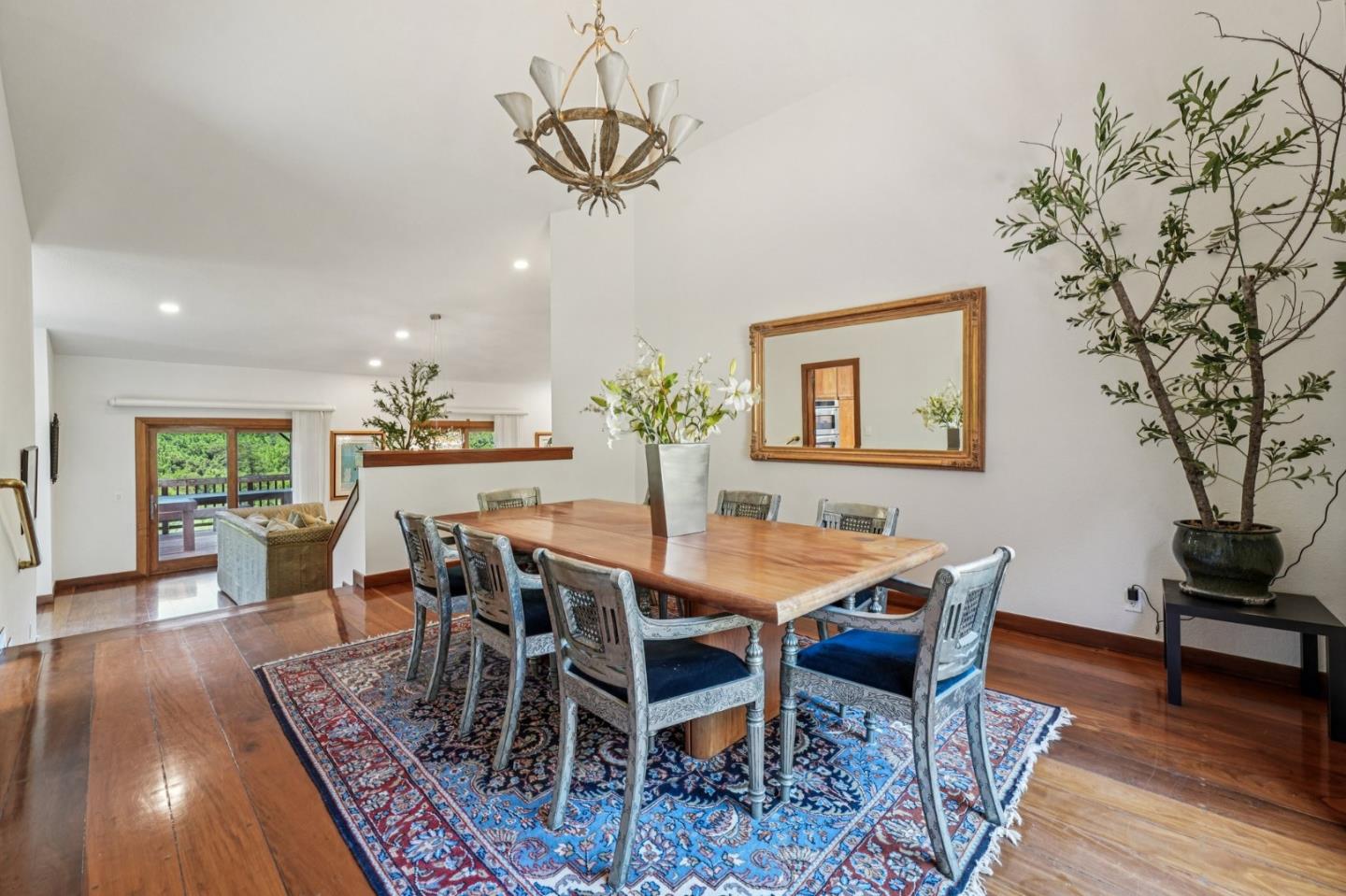 Detail Gallery Image 11 of 68 For 16012 Flintlock Rd, Cupertino,  CA 95014 - 7 Beds | 6/1 Baths